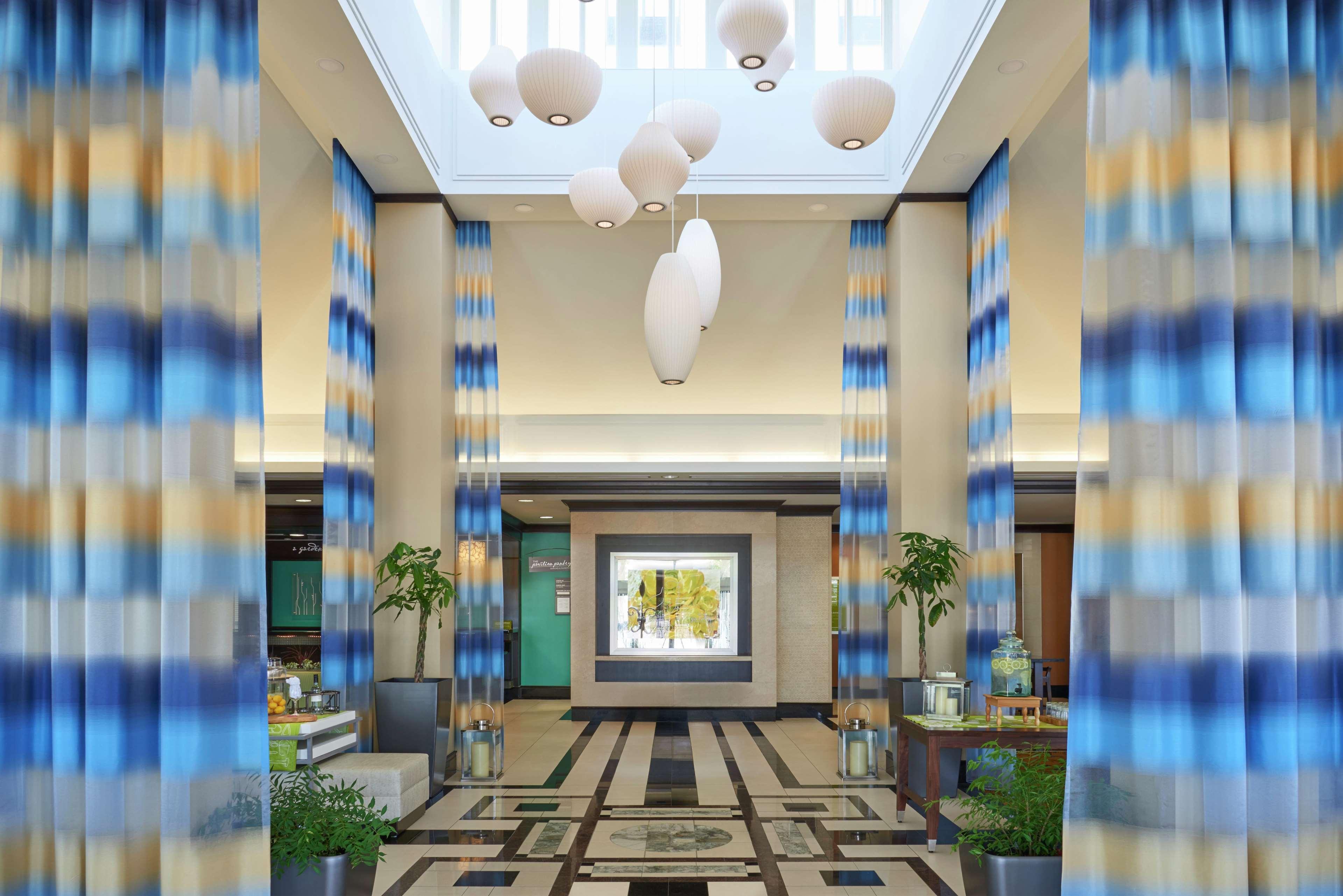 Hilton Garden Inn Toronto Airport West/Mississauga Exterior foto