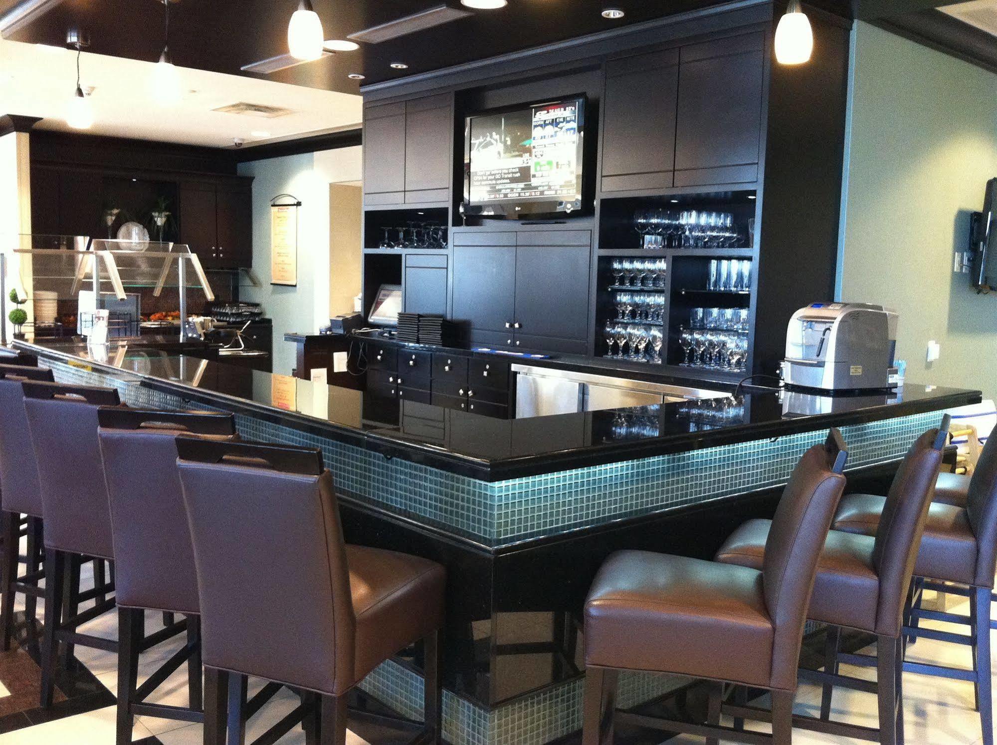 Hilton Garden Inn Toronto Airport West/Mississauga Exterior foto